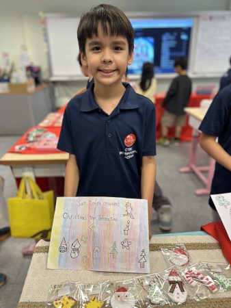 Dusty behind his stall.